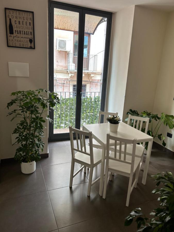 Bed and Breakfast Sistra Катанія Екстер'єр фото